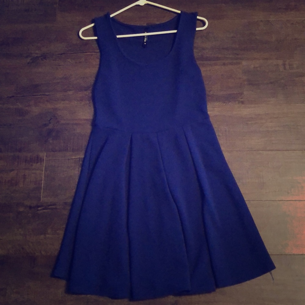 Royal blue dress ! Size medium !